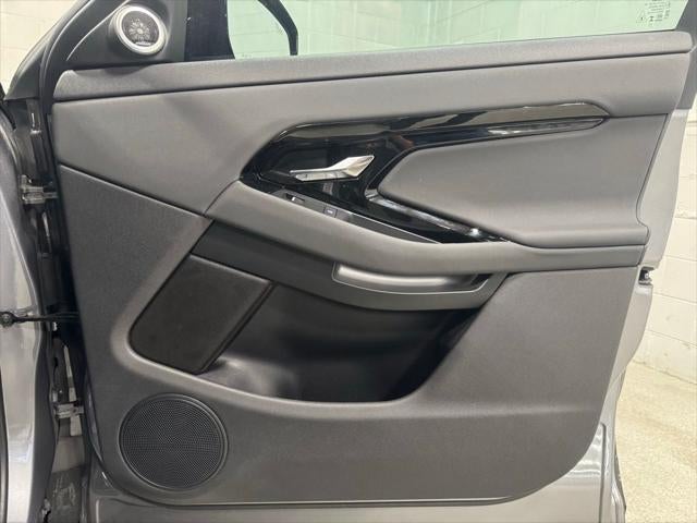 2024 Land Rover Range Rover Evoque Dynamic SE