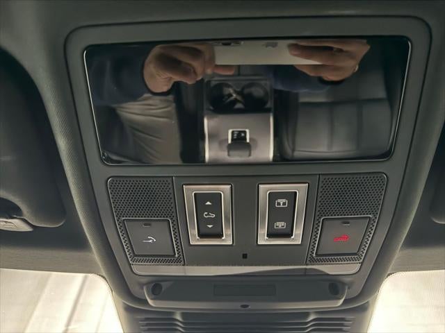 2024 Land Rover Range Rover Evoque Dynamic SE