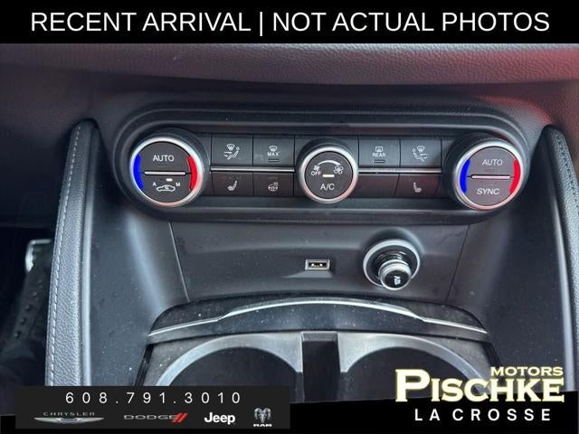 2024 Alfa Romeo Stelvio Sprint AWD