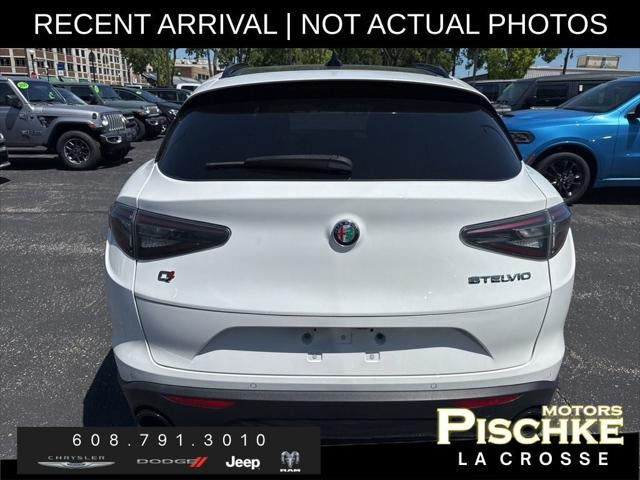 2024 Alfa Romeo Stelvio Sprint AWD