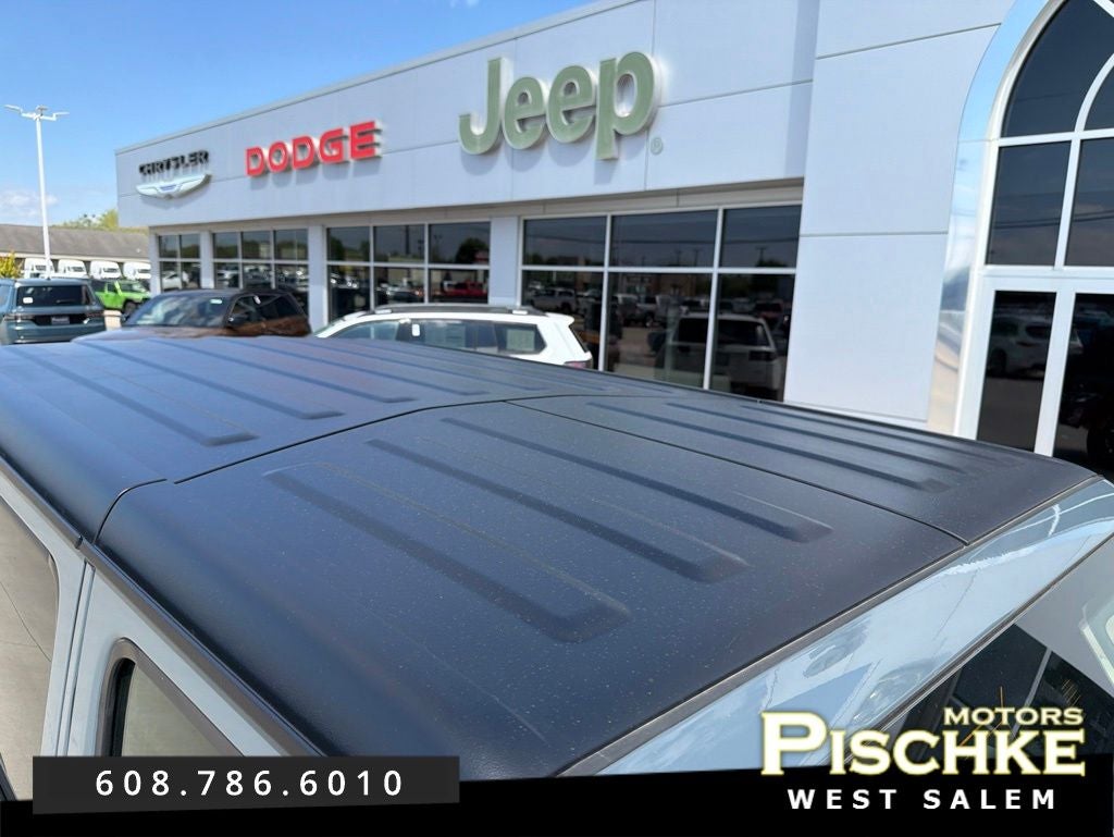 2025 Jeep Wrangler 4-Door Summit 4x4