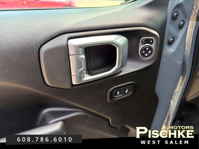 2025 Jeep Wrangler 4-Door Summit 4x4