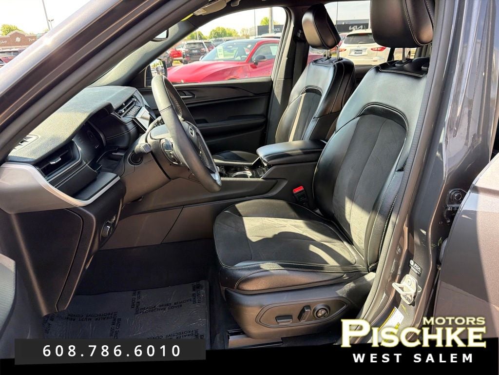 2023 Jeep Grand Cherokee Altitude 4x4