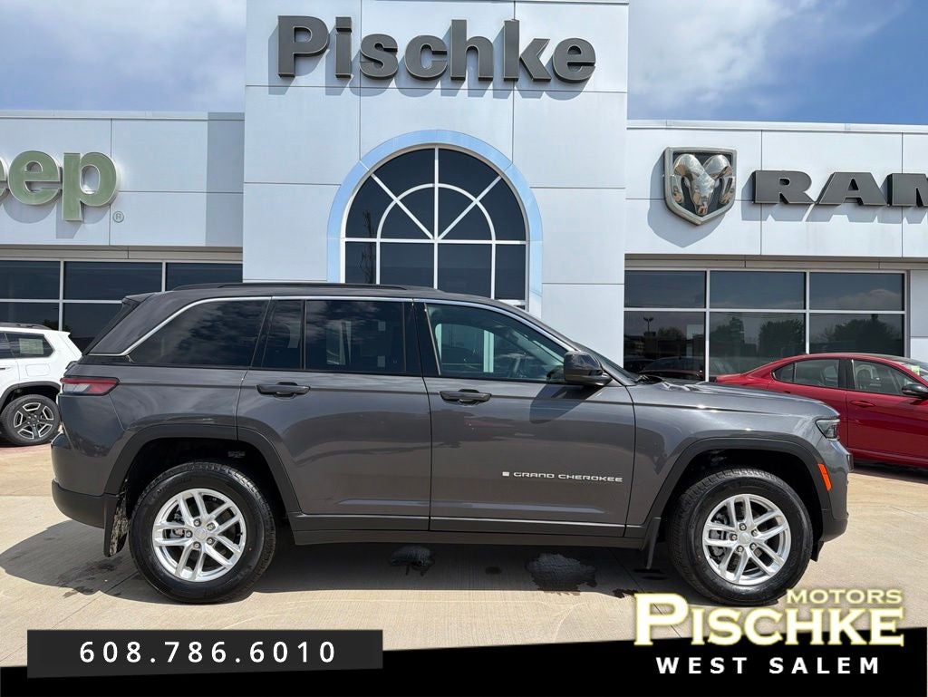 2025 Jeep Grand Cherokee Laredo X 4x4