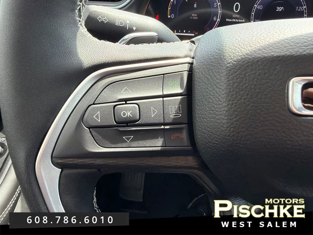 2025 Jeep Grand Cherokee Laredo X 4x4
