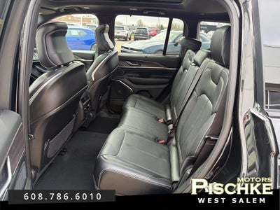 2025 Jeep Grand Cherokee Overland 4x4