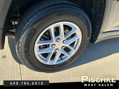 2023 Jeep Grand Cherokee L Laredo 4x4