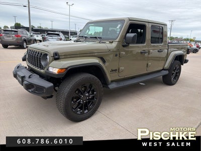 2025 Jeep Gladiator Nighthawk