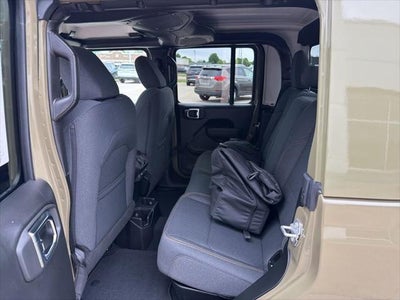 2025 Jeep Gladiator Nighthawk