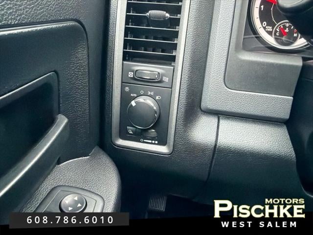 2016 RAM 1500 ST
