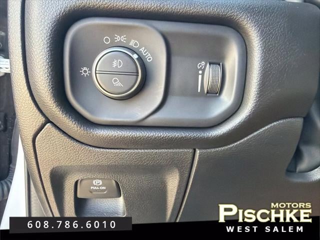 2023 RAM Ram 1500 Big Horn Crew Cab 4x4 5'7' Box