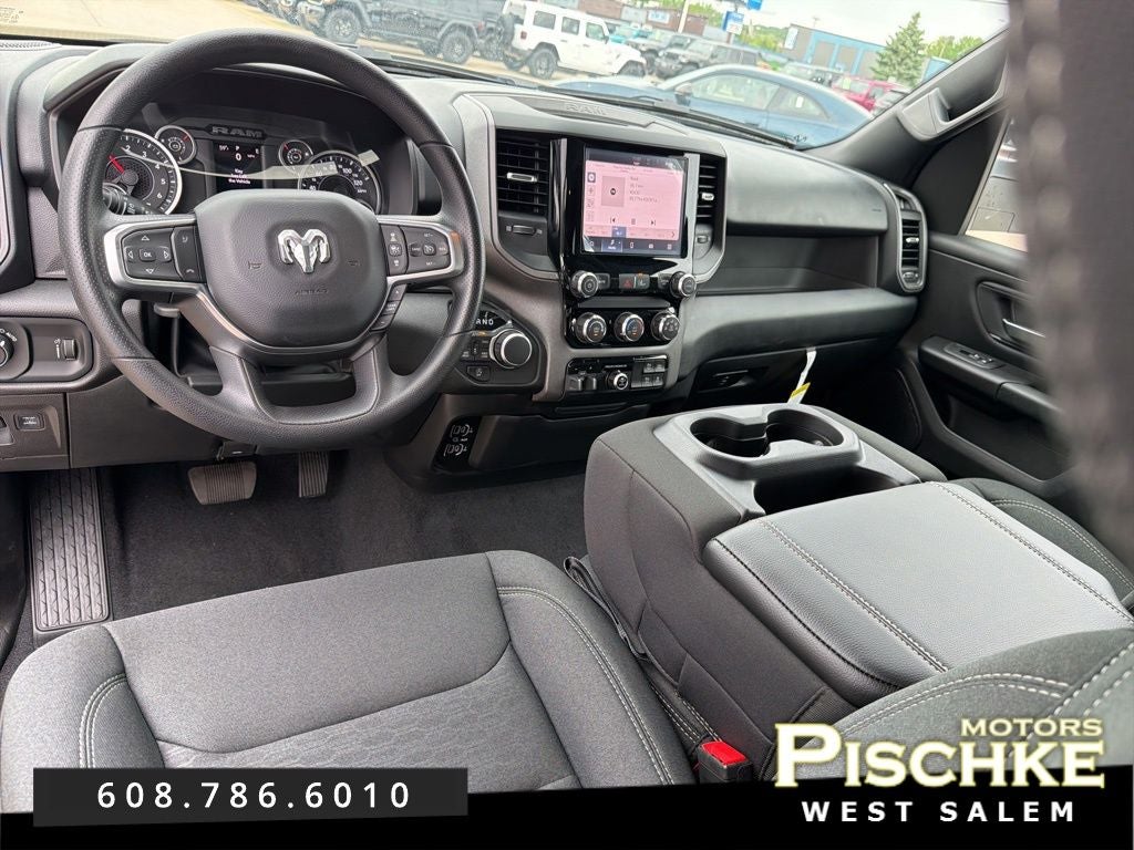 2025 RAM 1500 Tradesman Crew Cab 4x4 5'7' Box