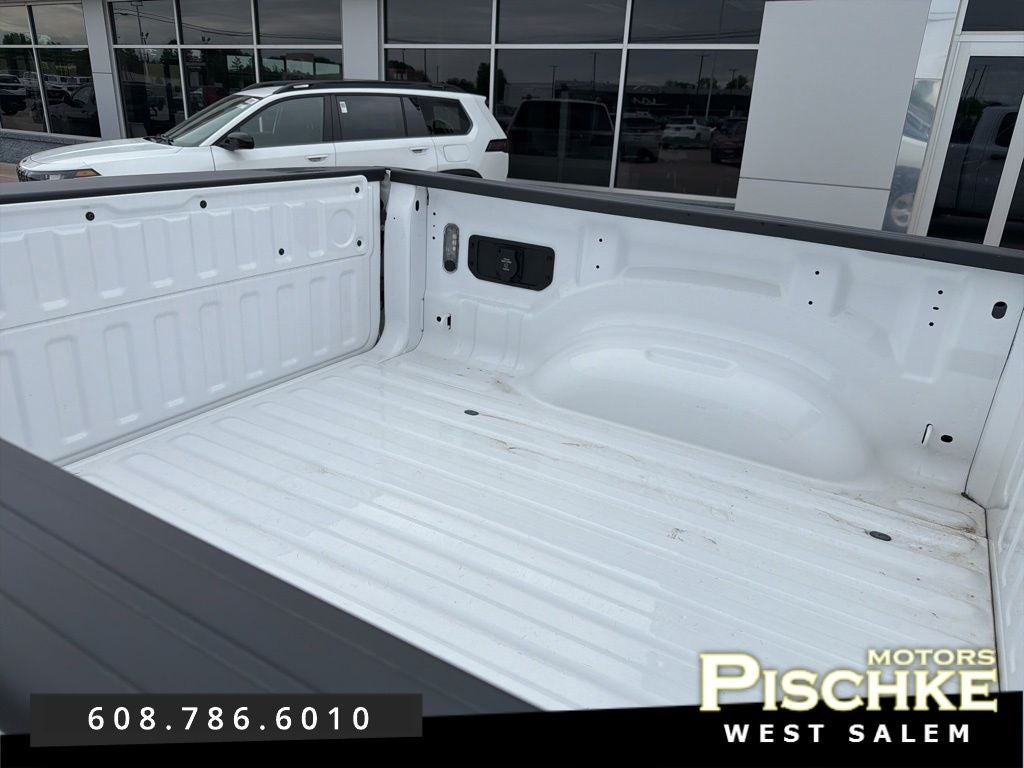 2025 RAM 1500 Tradesman Crew Cab 4x4 5'7' Box