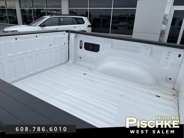 2025 RAM 1500 Tradesman Crew Cab 4x4 5'7' Box
