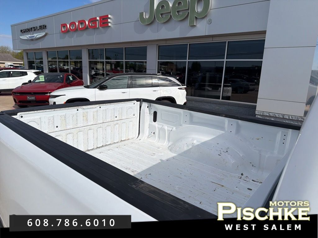2022 RAM 1500 Big Horn Quad Cab 4x4 6'4' Box