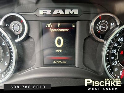 2021 RAM 1500 Big Horn Quad Cab 4x4 6'4' Box