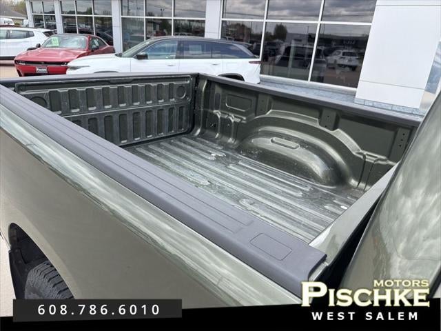 2021 RAM 1500 Big Horn Quad Cab 4x4 6'4' Box