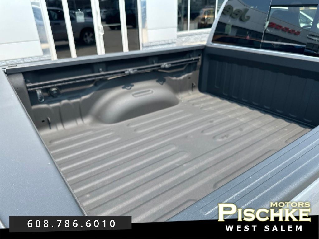 2025 RAM 1500 Tradesman Quad Cab 4x4 6'4' Box