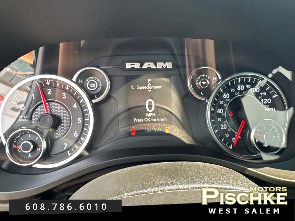 2025 RAM 1500 Tradesman Quad Cab 4x4 6'4' Box