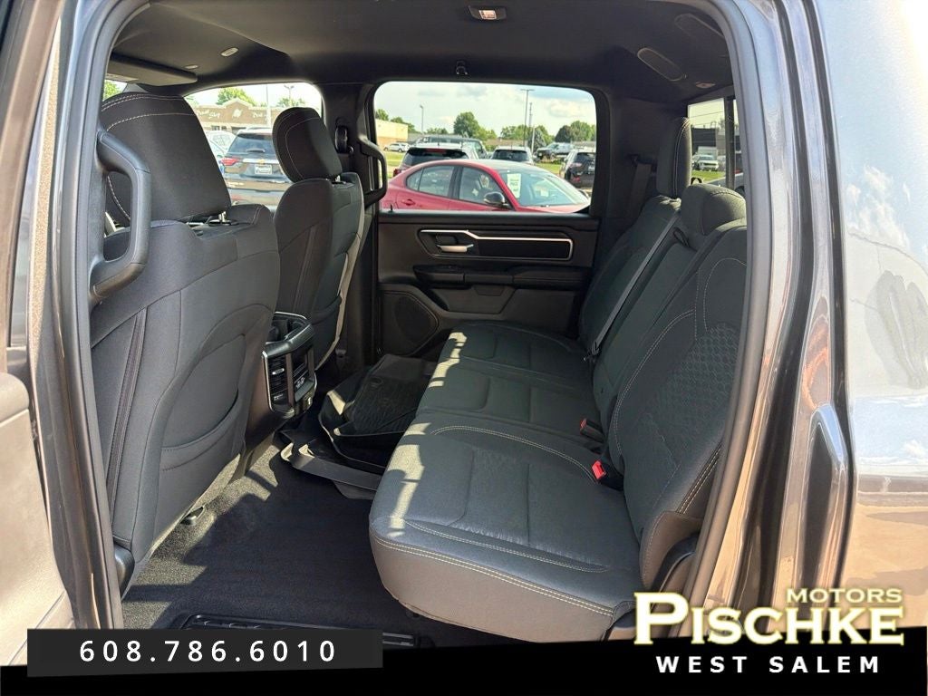 2025 RAM 1500 Big Horn Crew Cab 4x4 5'7' Box