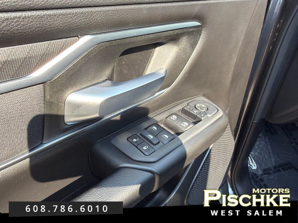 2025 RAM 1500 Big Horn Crew Cab 4x4 5'7' Box