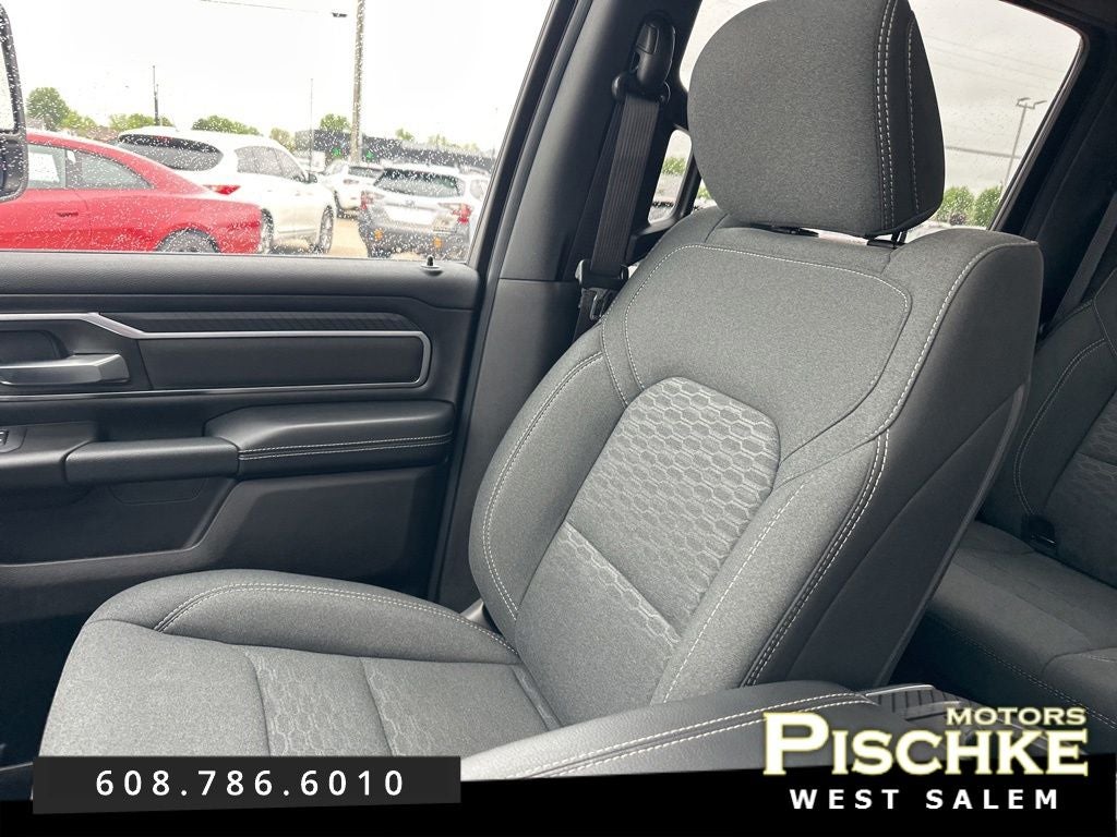 2025 RAM 1500 Lone Star Crew Cab 4x4 5'7' Box