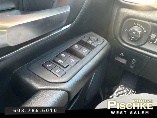 2025 RAM 1500 Big Horn Crew Cab 4x4 5'7' Box