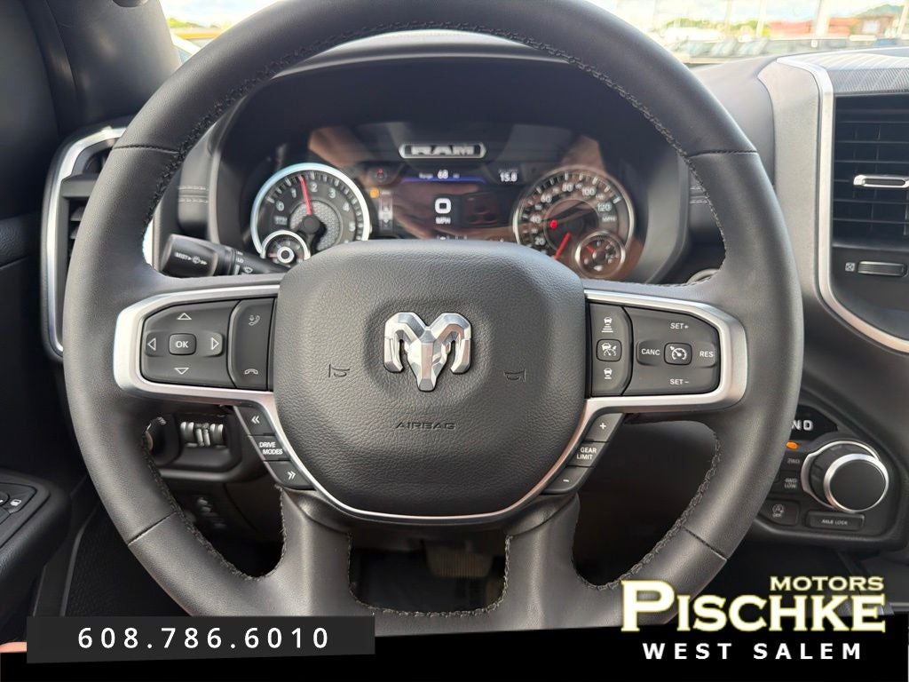 2025 RAM 1500 Big Horn Crew Cab 4x4 5'7' Box