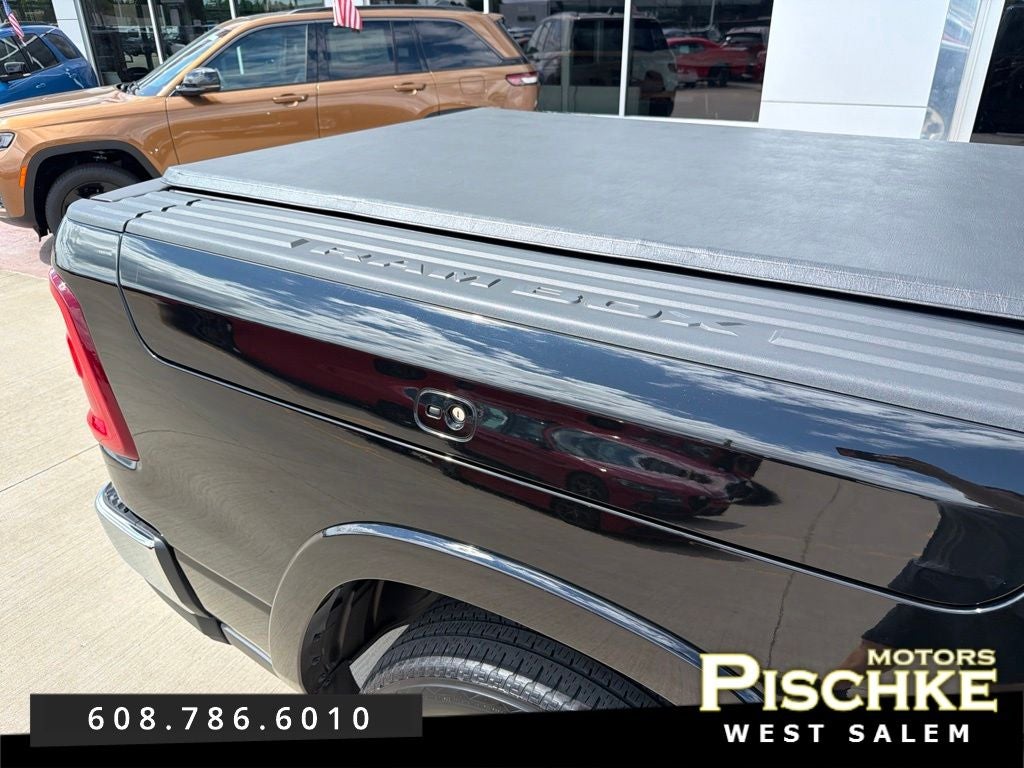 2025 RAM 1500 Big Horn Crew Cab 4x4 5'7' Box