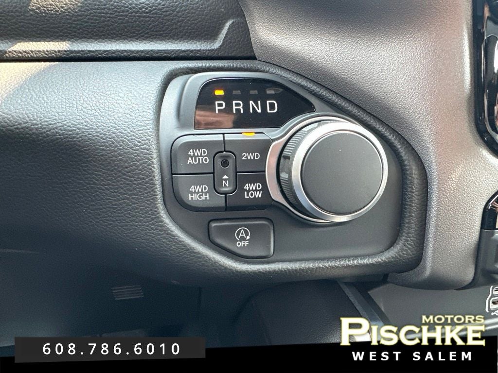 2025 RAM 1500 Big Horn Crew Cab 4x4 5'7' Box