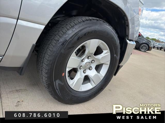 2023 RAM 1500 Big Horn Crew Cab 4x4 5'7' Box