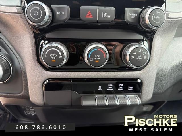 2025 RAM Ram 1500 Tradesman Crew Cab 4x4 5'7' Box