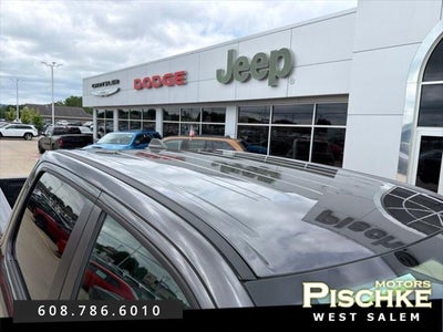 2025 RAM Ram 1500 Tradesman Crew Cab 4x4 5'7' Box