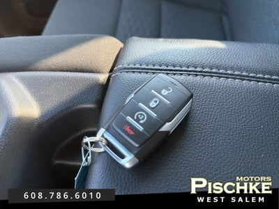 2025 RAM 1500 Tradesman Crew Cab 4x4 6'4' Box