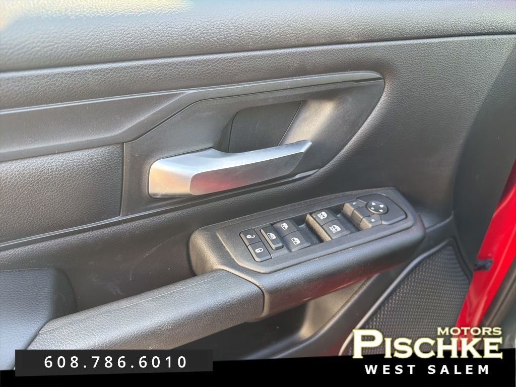 2025 RAM 1500 Tradesman Crew Cab 4x4 6'4' Box