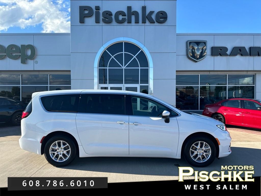 2023 Chrysler Pacifica Touring L