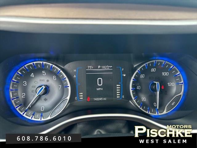 2017 Chrysler Pacifica Touring-L