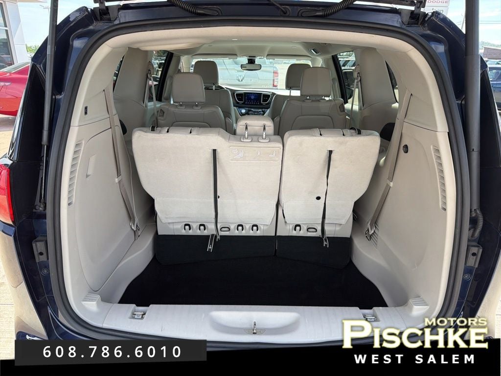2017 Chrysler Pacifica Touring L