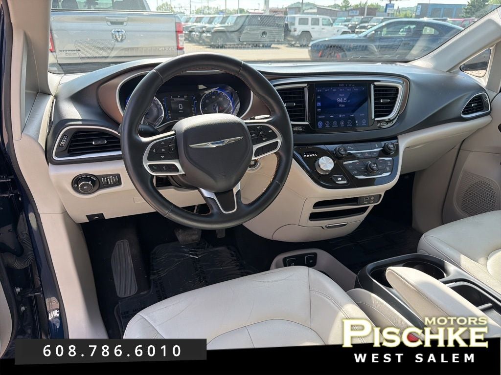 2017 Chrysler Pacifica Touring L