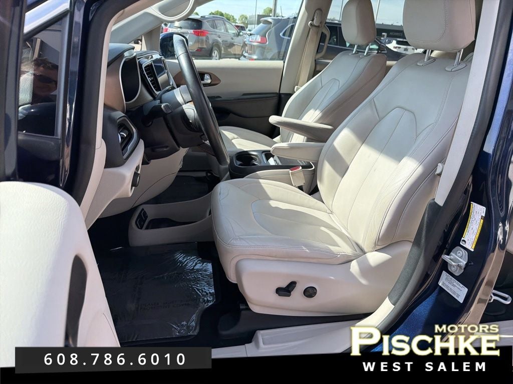 2017 Chrysler Pacifica Touring L