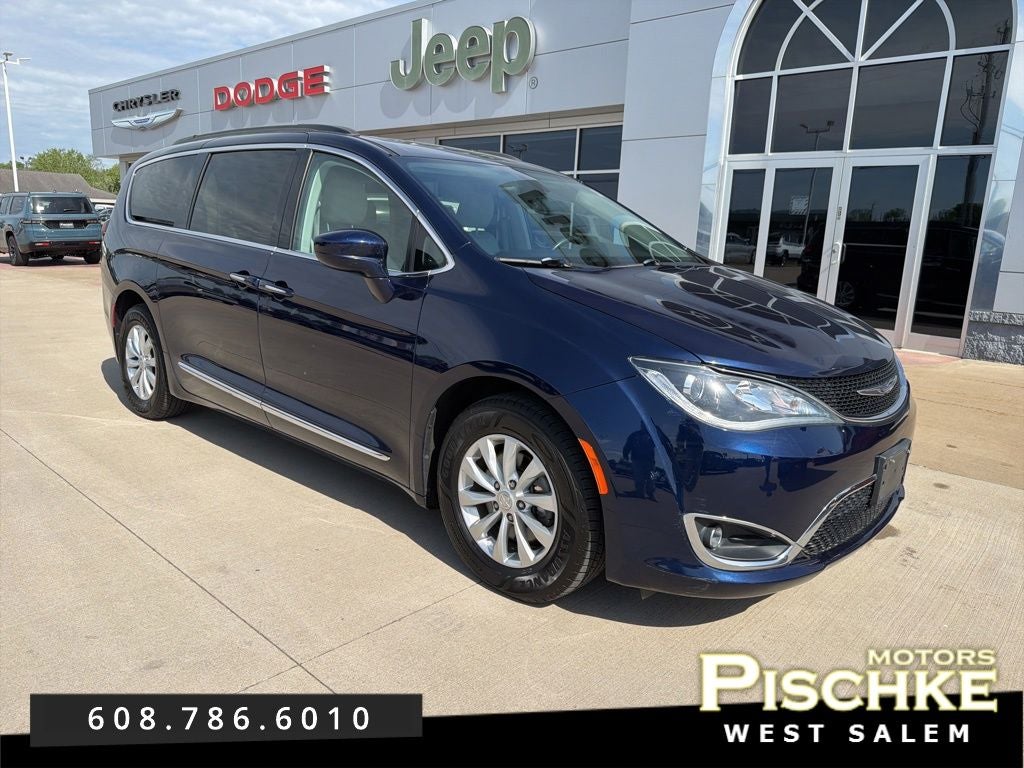 2017 Chrysler Pacifica Touring L