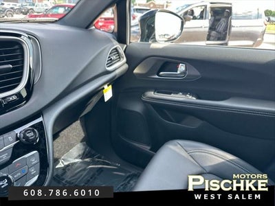 2026 Chrysler Voyager LX