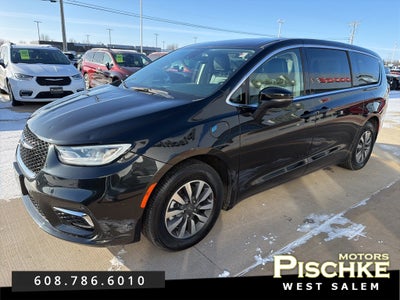2023 Chrysler Pacifica Hybrid Touring L
