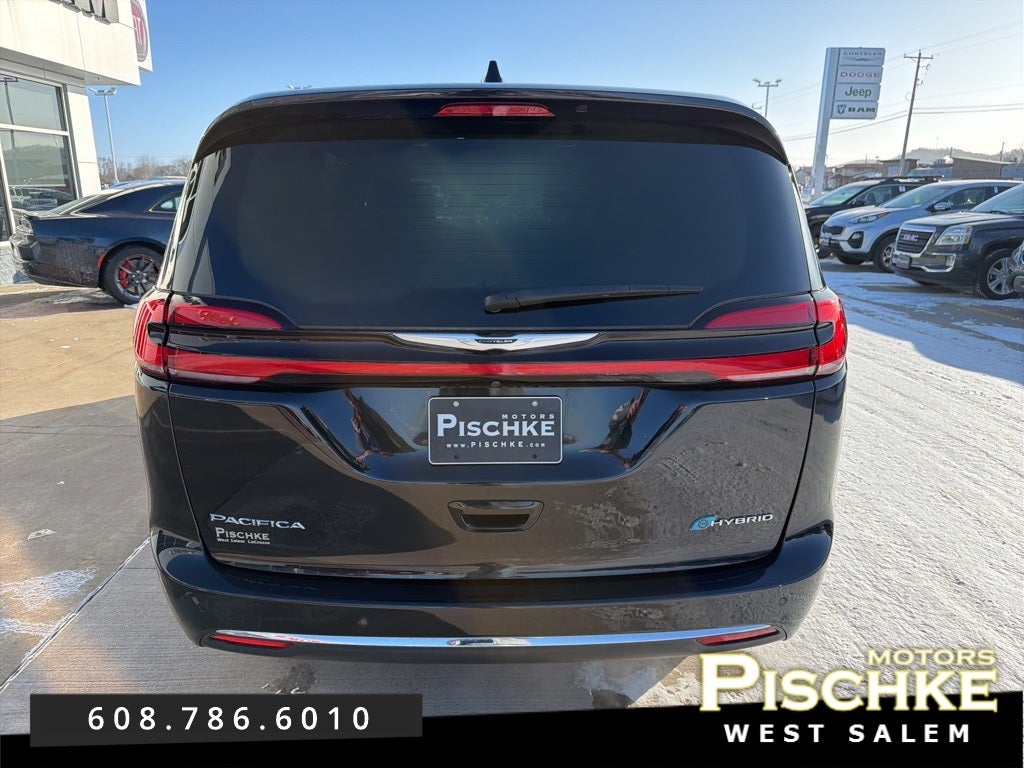 2023 Chrysler Pacifica Hybrid Touring L