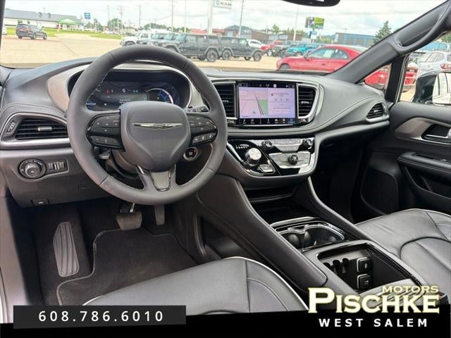 2024 Chrysler Pacifica Hybrid Premium S Appearance Pkg