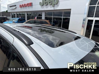 2024 Chrysler Pacifica Hybrid Premium S Appearance Pkg