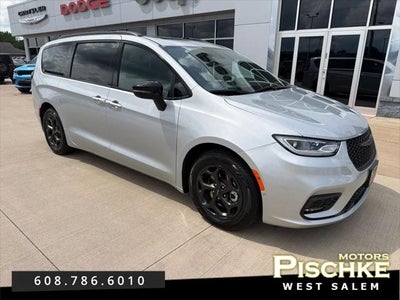 2024 Chrysler Pacifica Hybrid Premium S Appearance Pkg