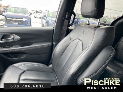 2023 Chrysler Pacifica Touring L AWD