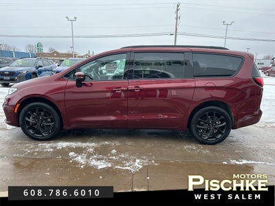 2023 Chrysler Pacifica Touring L AWD
