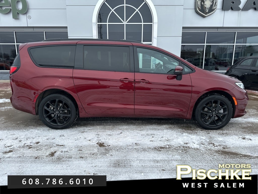 2023 Chrysler Pacifica Touring L AWD